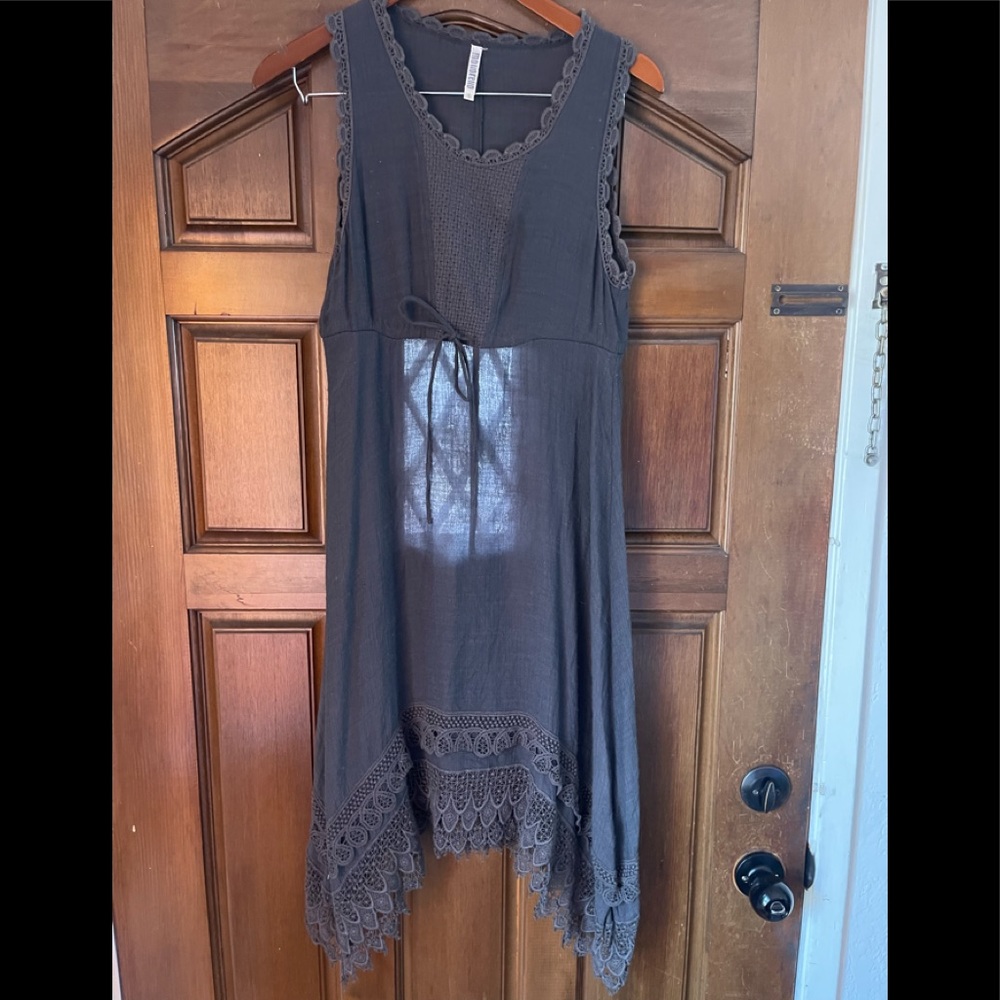 Monoreno dark gray sleeveless dress